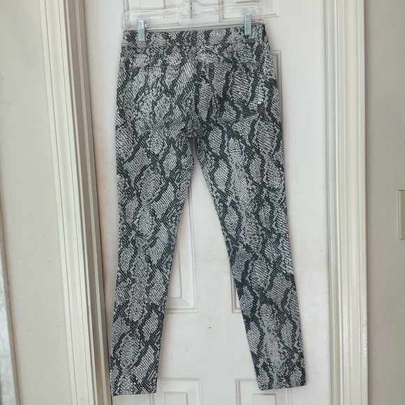 DL1961 Emma Legging Jean's Jagger New Snake Print, Grey and White, Sz 26 - Picture 12 of 15